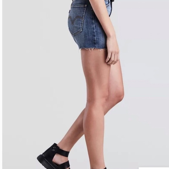 Levi’s 28 6/7) Mile High Denim Women’s Jeans Shorts High Rise Raw Hems Stretch - Picture 11 of 11